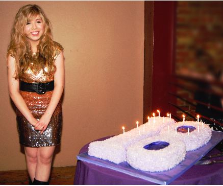 Jennette McCurdy - birthday cake